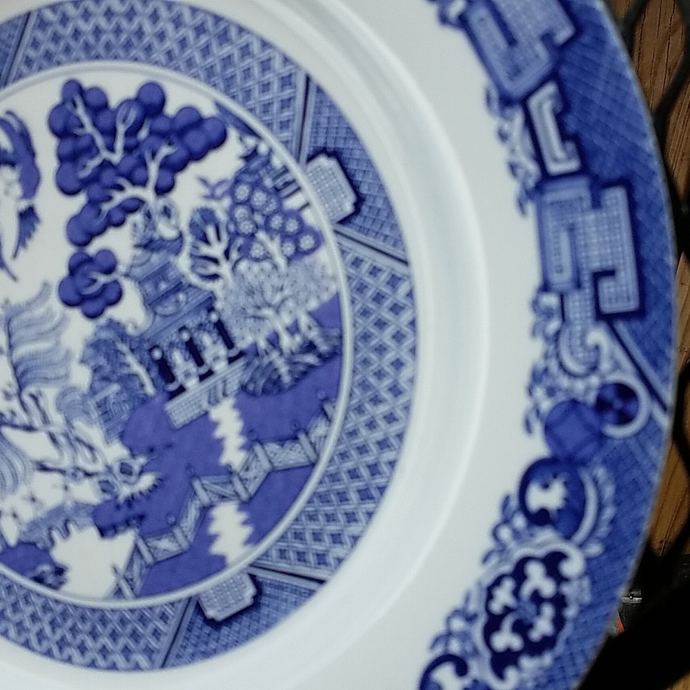 ROYAL CUTHBERTSON - Blue and White Porcelain Dinner Plate - WILLOW - 10 3/4" - Picture 3 of 8